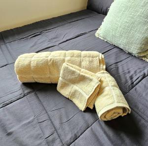 Una cama o camas en una habitación de Flatbush Center point