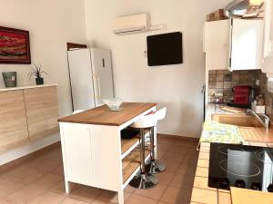 Photo de la galerie de l'établissement Maison au calme, à Fuveau