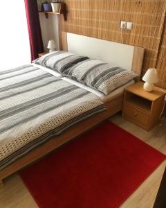 Posteľ alebo postele v izbe v ubytovaní Apartmán A Luhačovice