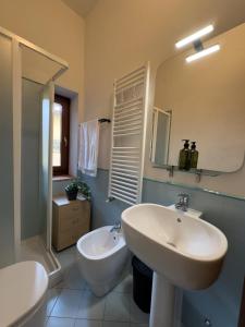 Bilik mandi di Casa Marinella