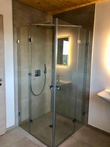 Koupelna v ubytování Servus Apartments Donaublick Premium + 8 fotografií
