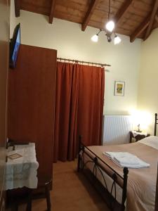 A bed or beds in a room at Optasia
