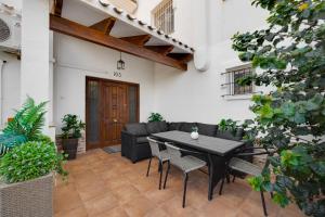 Balkon lub taras w obiekcie CB Living - Cozy condo with patio, Playa Flamenca