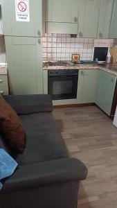 Kuchyňa alebo kuchynka v ubytovaní Sweet Apartment Suite Castelmerlo