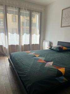 Postel nebo postele na pokoji v ubytování Hyères - Centre Ville - Private parking