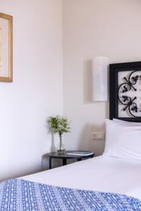 Cama o camas de una habitación en Parador de Málaga Gibralfaro