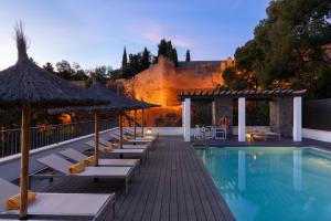 Piscina en o cerca de Parador de Málaga Gibralfaro