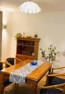 Afbeelding uit fotogalerij van Maison Hyacinthe of Tournesol geniet in luxe in Castelnaud La Chapelle