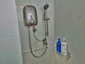 Phòng tắm tại Queensbay Mall, Up to 6 Pax, 3 Bedrooms, 2 Bathrooms, 1 Car Park by Star Home +7 ảnh