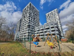 Ο χώρος παιχνιδιού για παιδιά στο Garden Towers Residence - Free Underground Parking