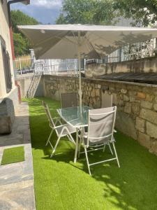 Patio nebo venkovní prostory v ubytování Maison Sapin