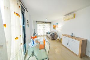 Kuchyň nebo kuchyňský kout v ubytování Residencial San Benet 1