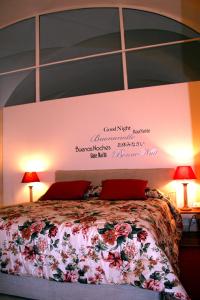 A bed or beds in a room at B&B al 19