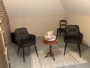 Posezení v ubytování B&B Schaliëndak