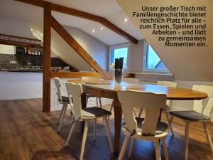 Fotografie z fotogalerie ubytování 100 qm DG Wohnung 《Kehr wieder》Bexbach Saarland v destinaci Bexbach