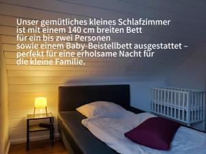 Postel nebo postele na pokoji v ubytování 100 qm DG Wohnung 《Kehr wieder》Bexbach Saarland
