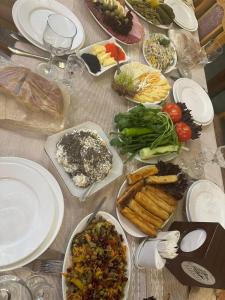 酒店内部或周边提供的食物