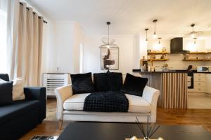 Kuchyň nebo kuchyňský kout v ubytování Luxury City Centre Haven Super King En-suite with Parking + 44 fotografií