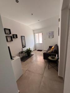 Posedenie v ubytovaní Apartments Mirijana