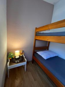 Posteľ alebo postele v izbe v ubytovaní Apartments Mirijana