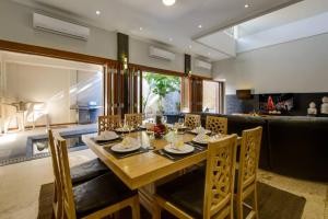 Φωτογραφία από το άλμπουμ του Super 4 Bed, Sleeps 8, Just 300m Walk From Beach σε Legian