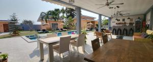 Patio nebo venkovní prostory v ubytování Sunset Homestay