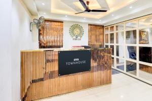 Vstupní hala nebo recepce v ubytování Super Townhouse Hotel Silver Saffron