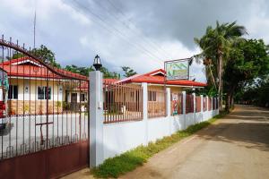 Imagine din galeria proprietății AJ Residences Apartelle Camotes RedPartner în Esperanza