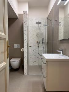 Koupelna v ubytování Pearl Bee Deluxe Suites