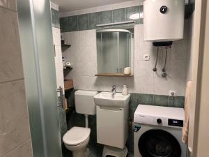 Kúpeľňa v ubytovaní Apartment Ella Mare