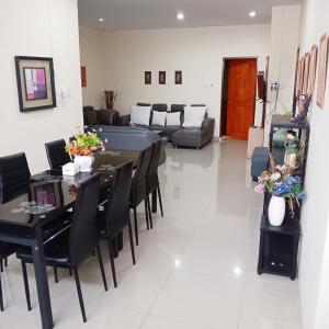 Posezení v ubytování BatamExcursion Vacation Suites