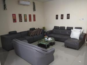 Posezení v ubytování BatamExcursion Vacation Suites