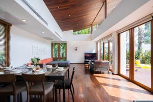 Χώρος καθιστικού στο Pranaluxe 3 Bedroom Pool Villa C2