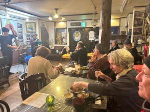 Hosté ubytování LiveCafe & Hotelひすいの海