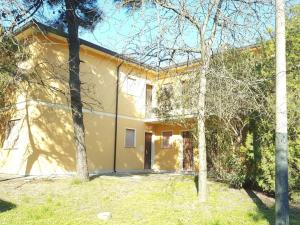 Budova, kde se prázdninový dům nachází