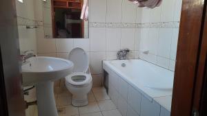 Koupelna v ubytování New JBK Hotel