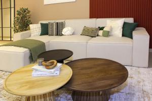 Et sittehjørne på Elegant 1BR in Heart of Dubai, Walk to Top Malls