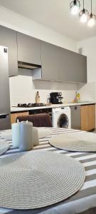 Φωτογραφία από το άλμπουμ του Green Park Apartment στο Kισινάου