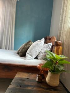 Postel nebo postele na pokoji v ubytování Kwetu House Paje + 8 fotografií