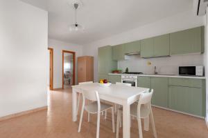 Η κουζίνα ή μικρή κουζίνα στο Nanzi Mari by BarbarHouse