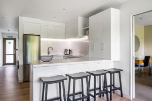 Dapur atau dapur kecil di Wanaka Apartment 117