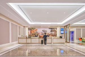 Επισκέπτες που μένουν στο Vienna Hotel Jiangjin Wanda Plaza Shengquansi Subway Station