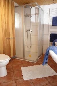 Ένα μπάνιο στο Holm 17 +17 φωτογραφίες