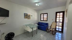 TV a/nebo společenská místnost v ubytování RS1- casa andar superior para até 8 pessoas praia do sossego itamaracá PE