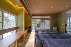 Gallery image of 草津温泉湯畑 徒歩圏内& 温泉街を 癒されたい in Kusatsu