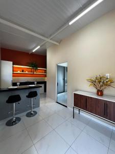 Dapur atau dapur kecil di Loft Primavera - 800m do Parque das Águas
