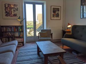 Fotografie z fotogalerie ubytování Maison des Vignes - Maison familiale atypique au calme d'un petit village v destinaci Saint-Maurice-des-Champs