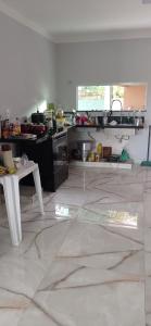 Η κουζίνα ή μικρή κουζίνα στο Jardim Imbassai