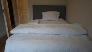 Postel nebo postele na pokoji v ubytování UNESCO Drogheda 3 Bed