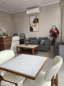 Photo de la galerie de l'établissement هيفين إن للشقق المخدومة - HEAVEN INN Apartments, à Abha